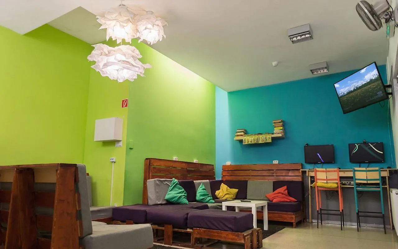 Onefam Budapest Hostel Ουγγαρία